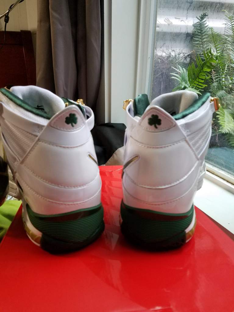 nike rainbow stripe shoes