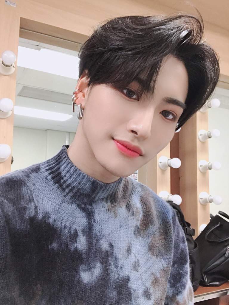 Ateez Twitter Update: Seonghwa | ATEEZ 에이티즈 AMINO Amino