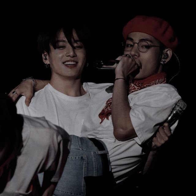 My TaeKook heart is crying 😭🐰🐯 | ARMY's Amino