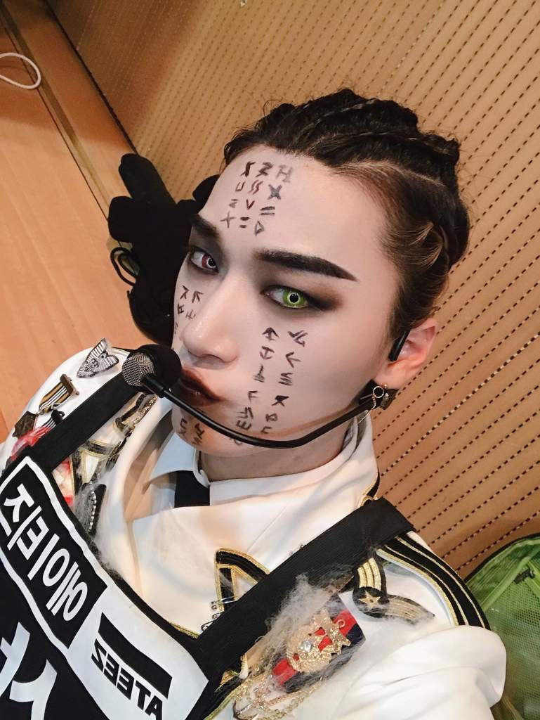 A μμ΄ν°μ¦ Amino - San Makeup A μμ΄ν°μ¦ Amino - San Makeup