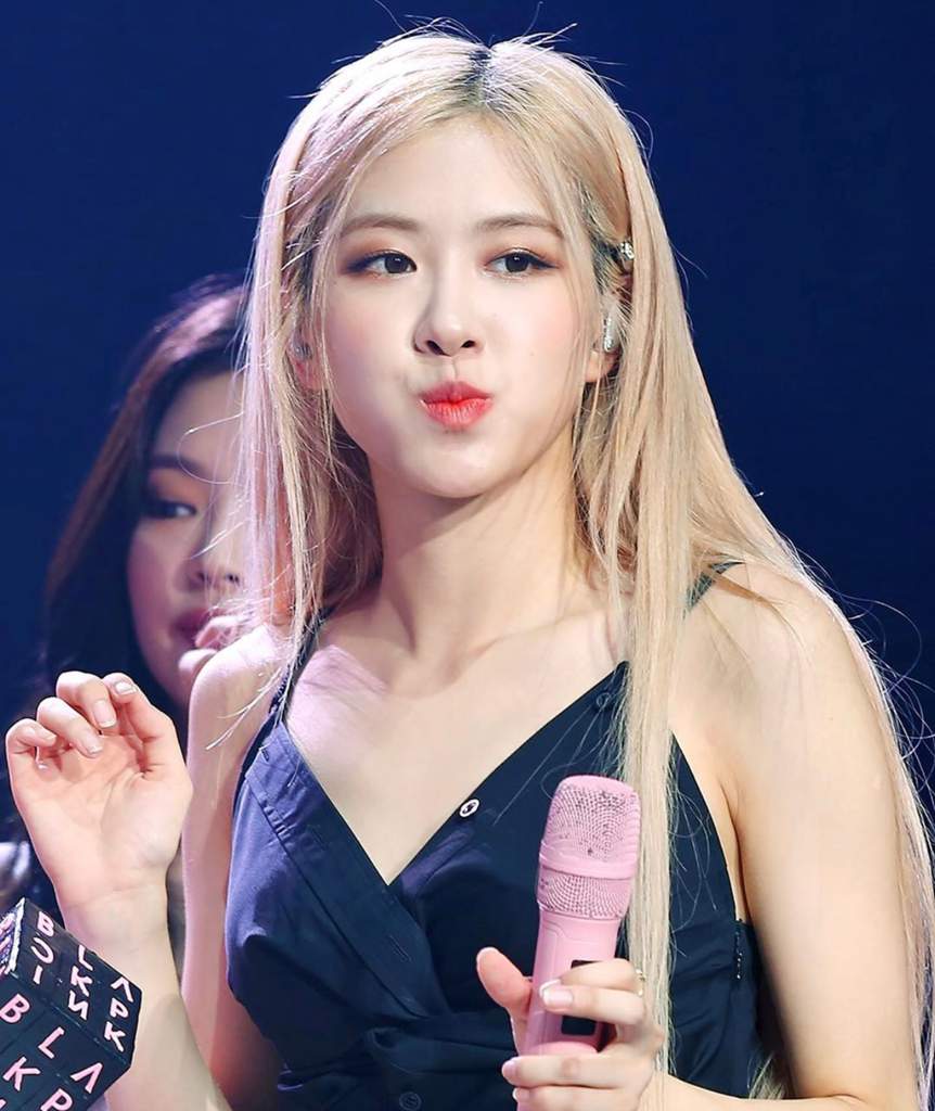 Rosé | BLINK (블링크) Amino