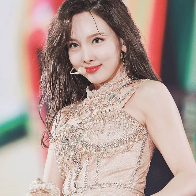 Nayeon TWICE di MAMA 2019