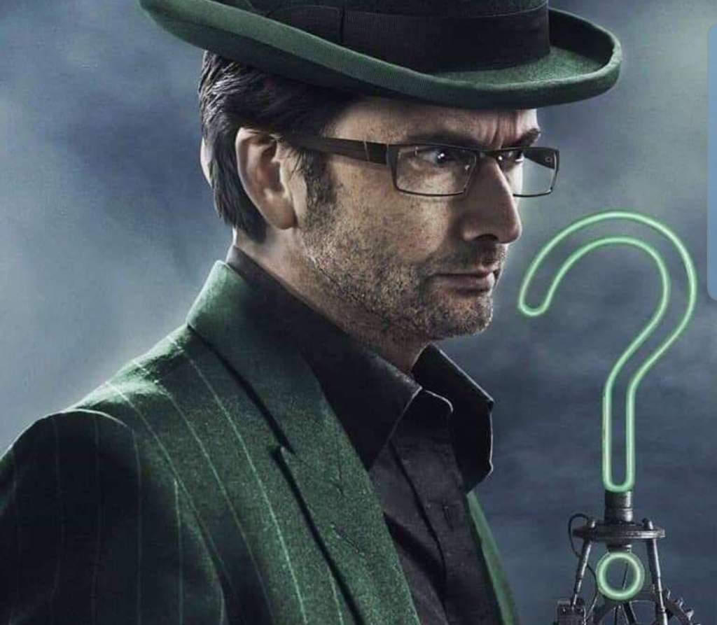 David Tennant as The Riddler (Credit to the Artist) .
