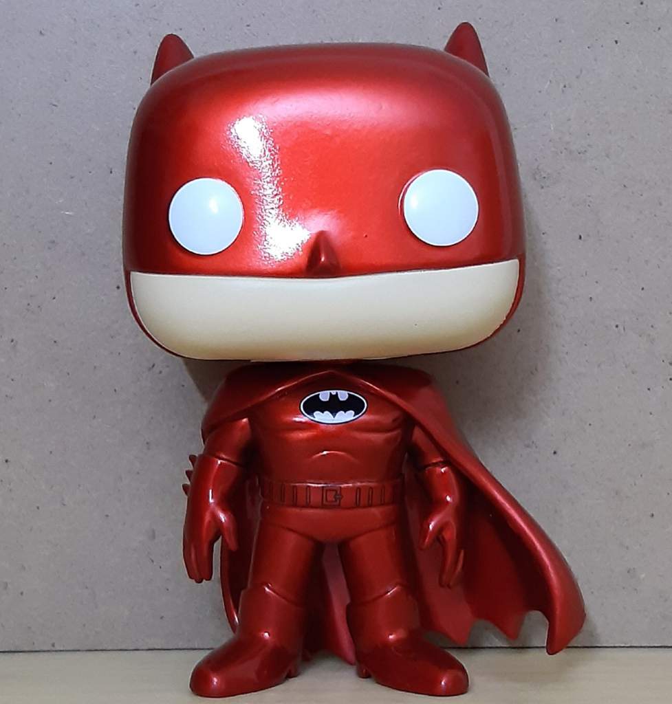 Unboxing: Funko POP! Batman (Red) (Metallic) | Comics Amino