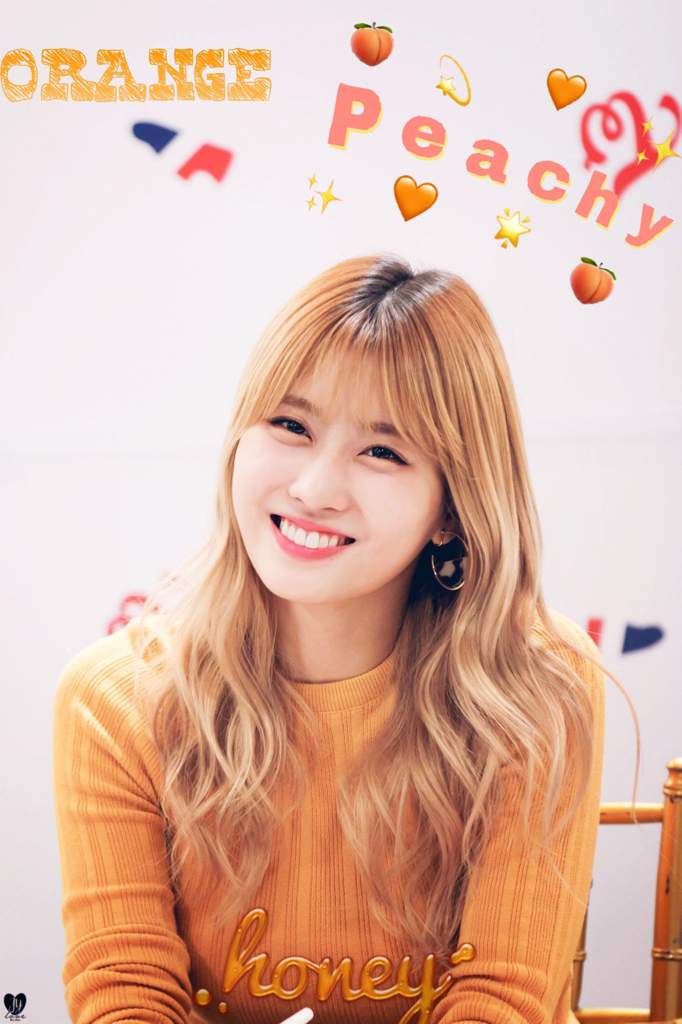 Second Day Of Colors With Twice Momo Happy Orange Day Twice 트와이스 ㅤ Amino