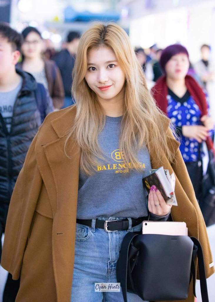 Twice Sana Airport Outfits Twice 트와이스 ㅤ Amino