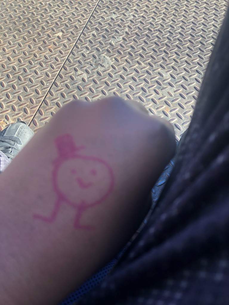 I Turned My Hand Tattoo Ito An Avatar Roblox Amino - tattoo id roblox
