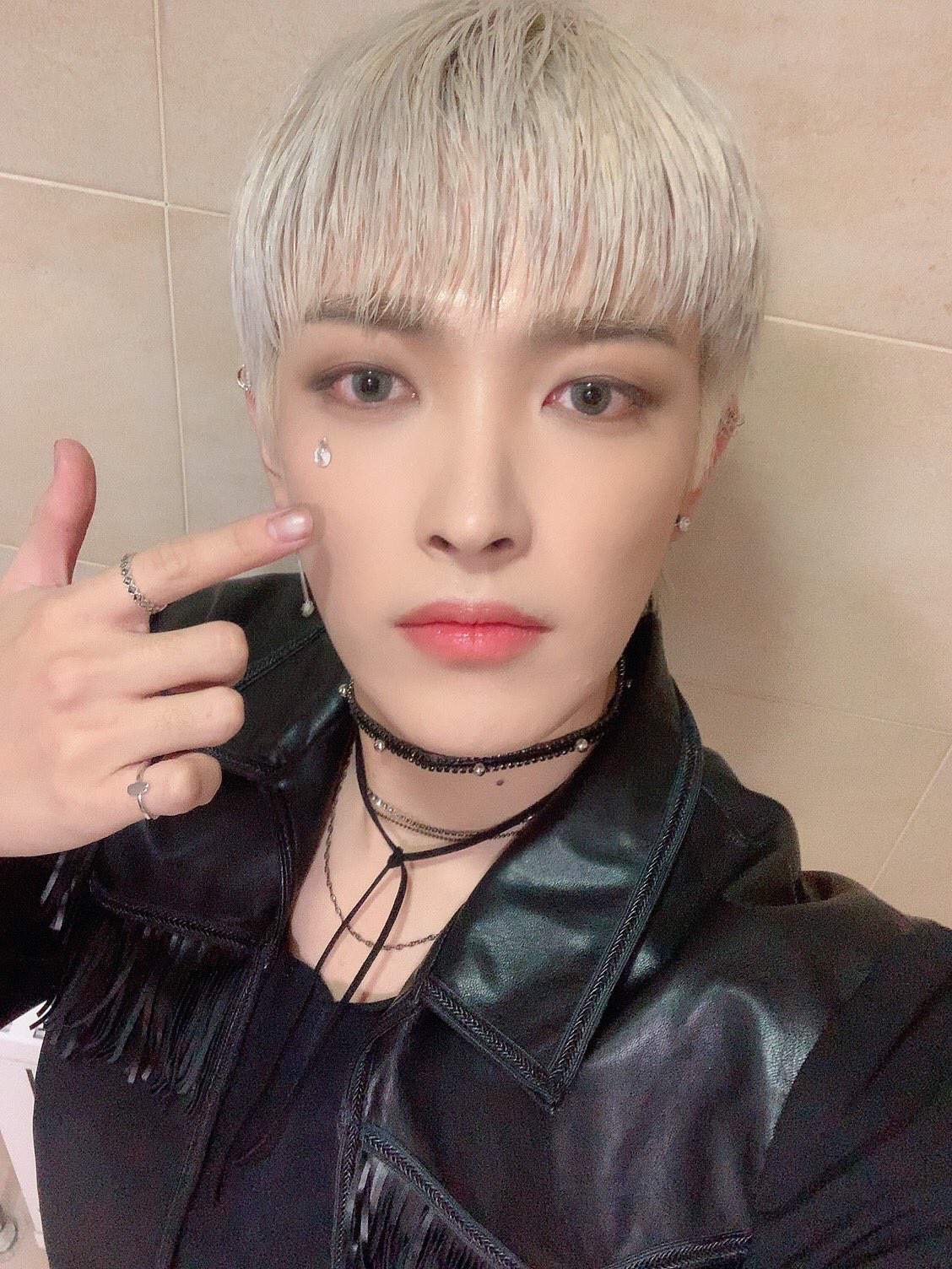 ̊͘ jooᥒgιᥱ’s tᥕιttᥱr ᥙρdᥲtᥱ! | Ateez Oficial Amino