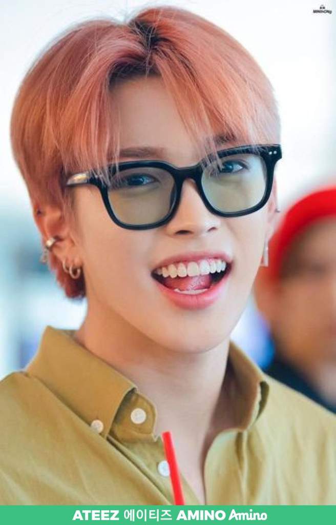 Hongjoong wearing glasses | ATEEZ 에이티즈 AMINO Amino