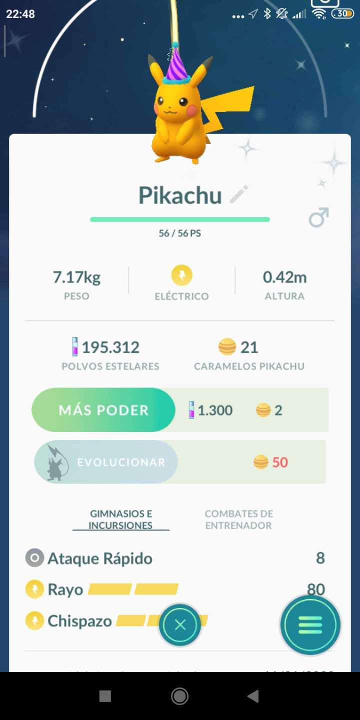 Tradeo Pikachu festivo shiny con doble ataque cargado | Pokémon •GO• Amino