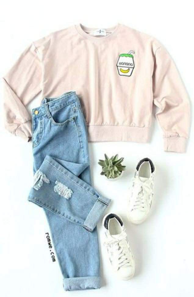 𝖢𝗅𝗈𝗍𝗁𝗂𝗇𝗀 | Wiki | Outfits Tumblr Amino