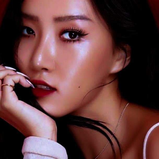 Como Explicar A Beleza Da Hwasa Kpop Amino