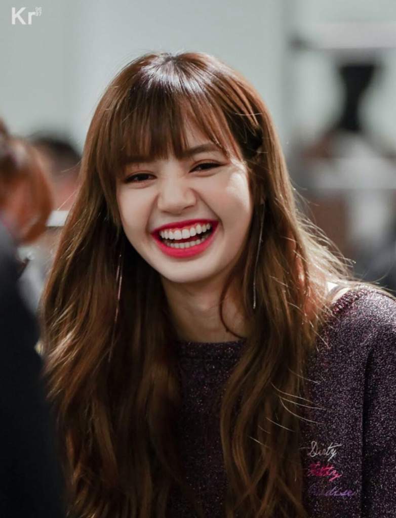 BLACKPINK’s Lisa Couldn’t Help But Laugh At Trainee’s Question About ...