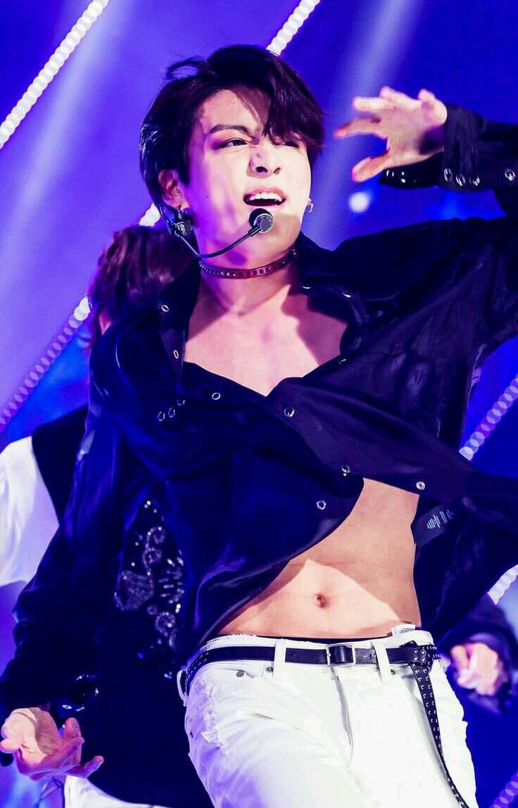 Jungkook six pack😱😨😵😘😙😚😍 | BTS Amino