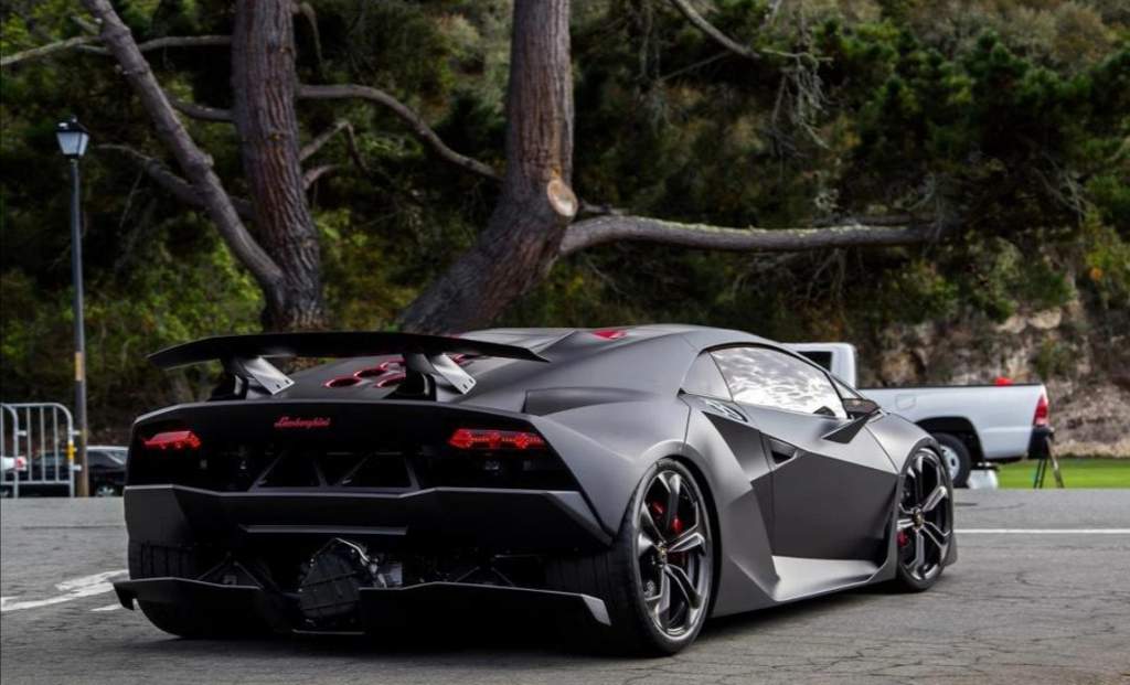 Ficha técnica y datos extra sobre: Lamborghini Sesto Elemento | Mundo Motor  Amino