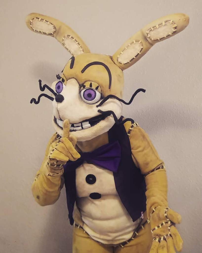 Glitchtrap cosplay! 90% done | Five Nights At Freddy's Amino