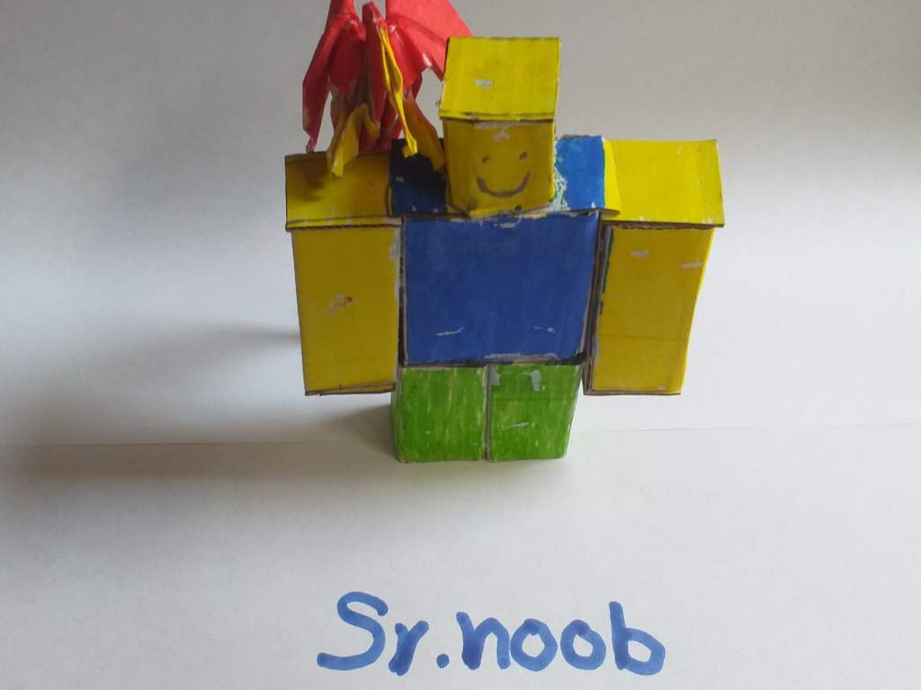 El Noob Armable Roblox Amino En Espanol Amino - armables de papel de roblox