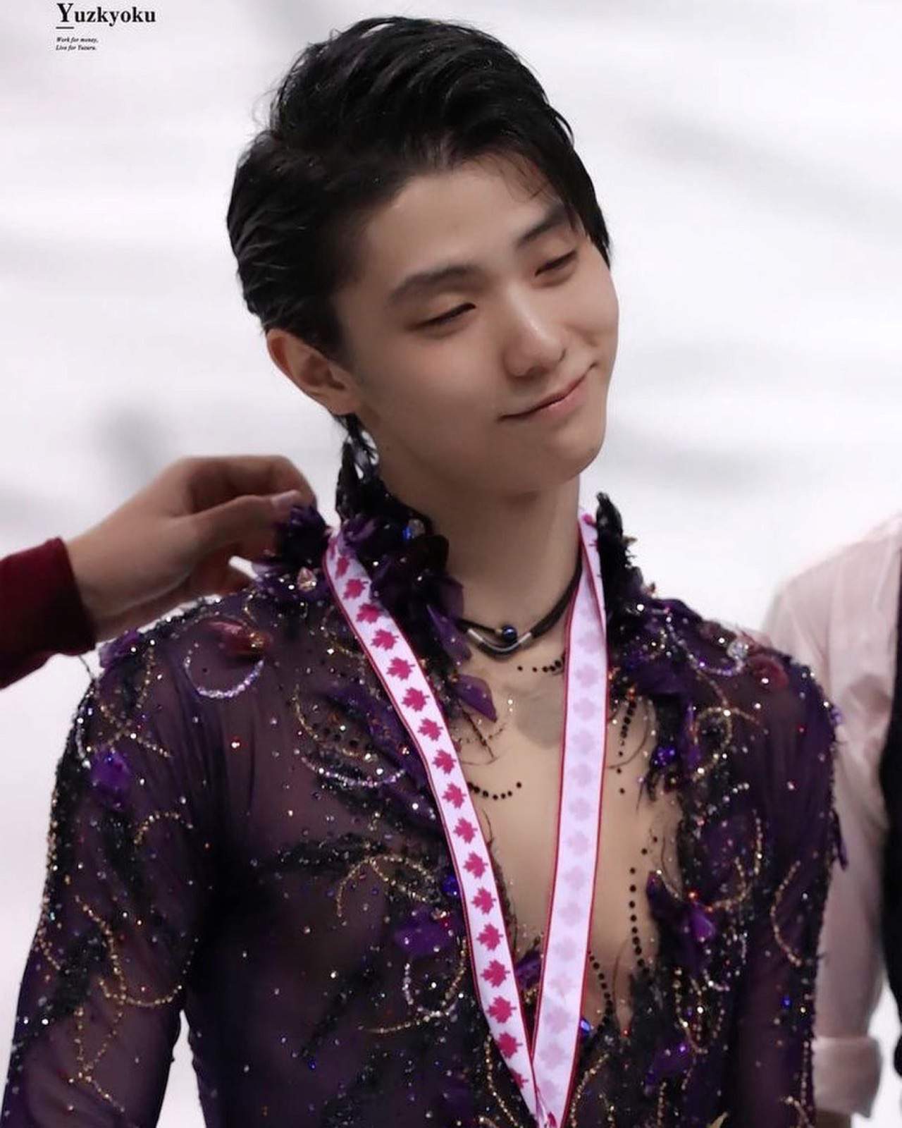 ️~☆°• cute photos | Yuzuru Hanyu Amino Amino