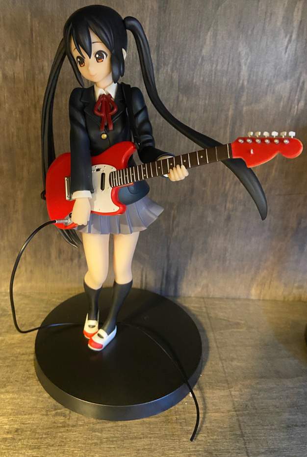 azusa figure