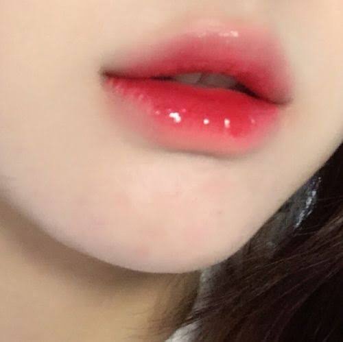 princess peach lips makeup