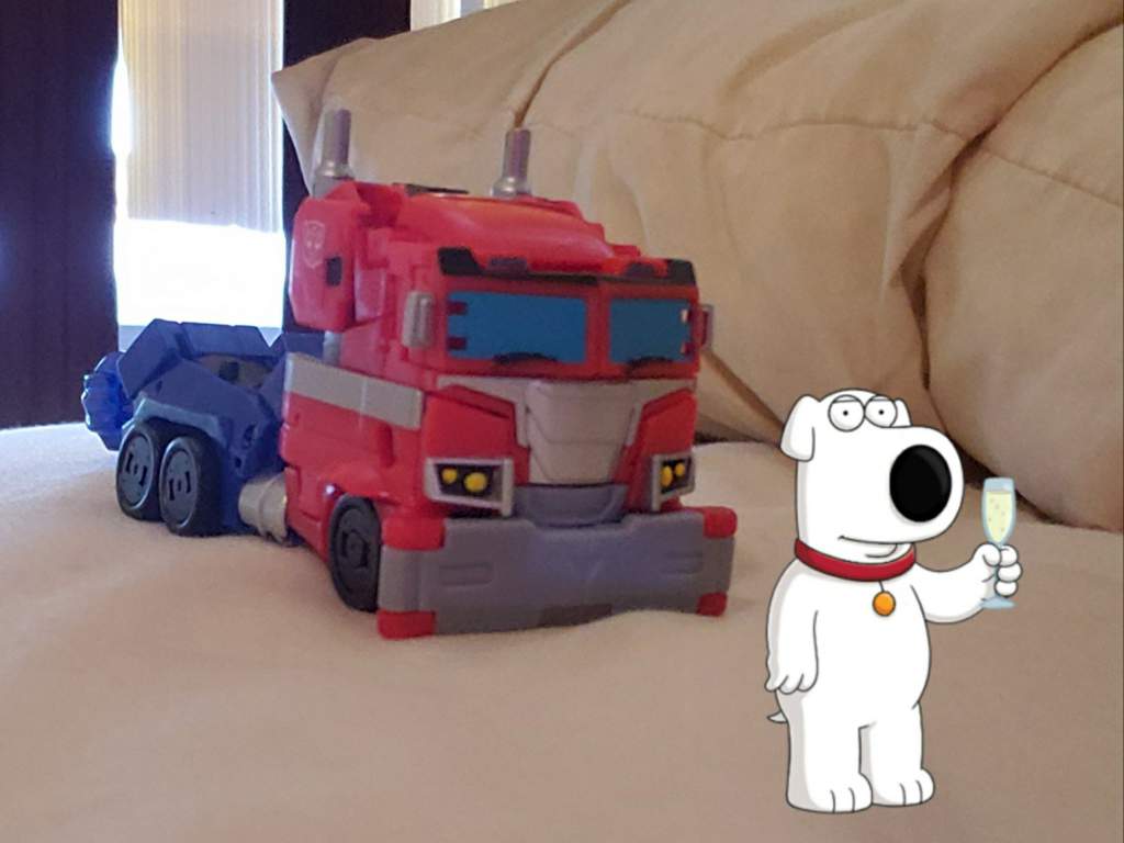 Transformers Cyberverse deluxe class Optimus Prime Dank Memes Amino