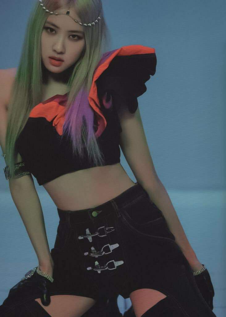 🧪 ꒱ rose from blackpink hylt scans by _l60808 | K-Pop Amino