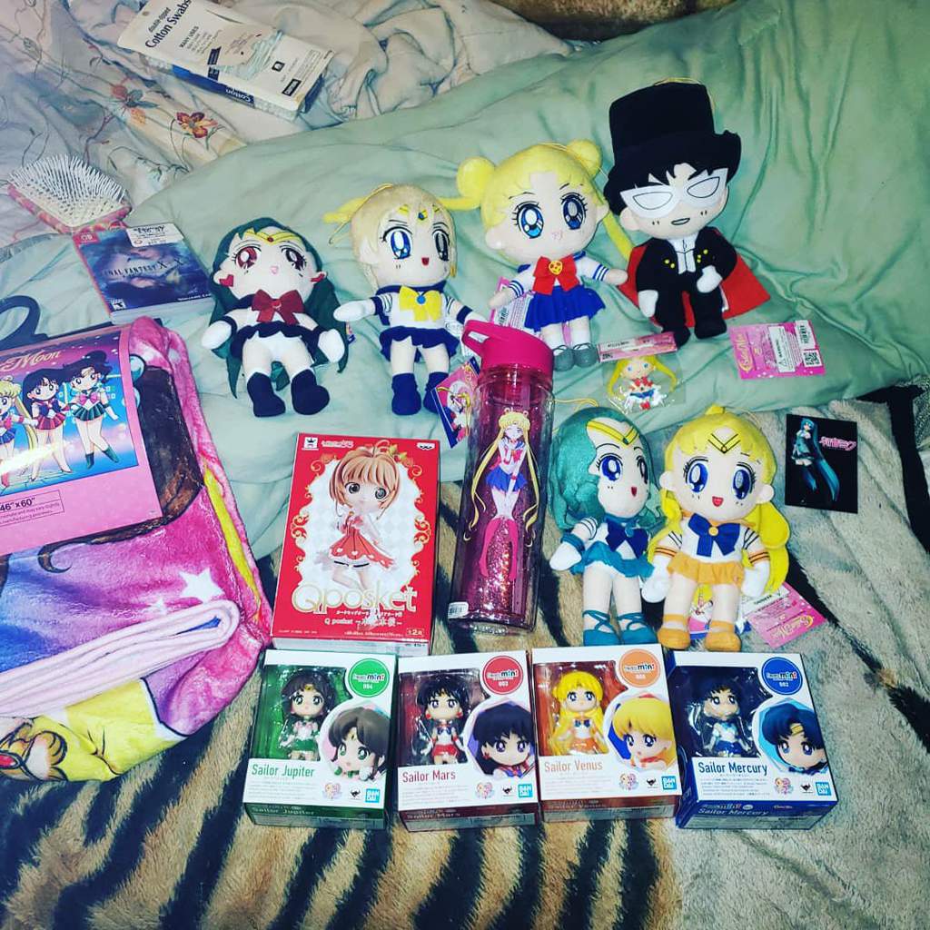 Sailor moon mall haul | Toys Amino