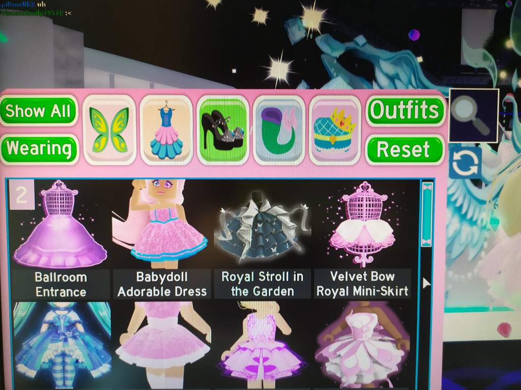 Showcase of the update! New hairstyles + Reworked Ballroom Entrance ...