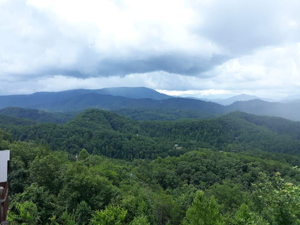 Rain in the Mountains | Nature Lovers💚 Amino