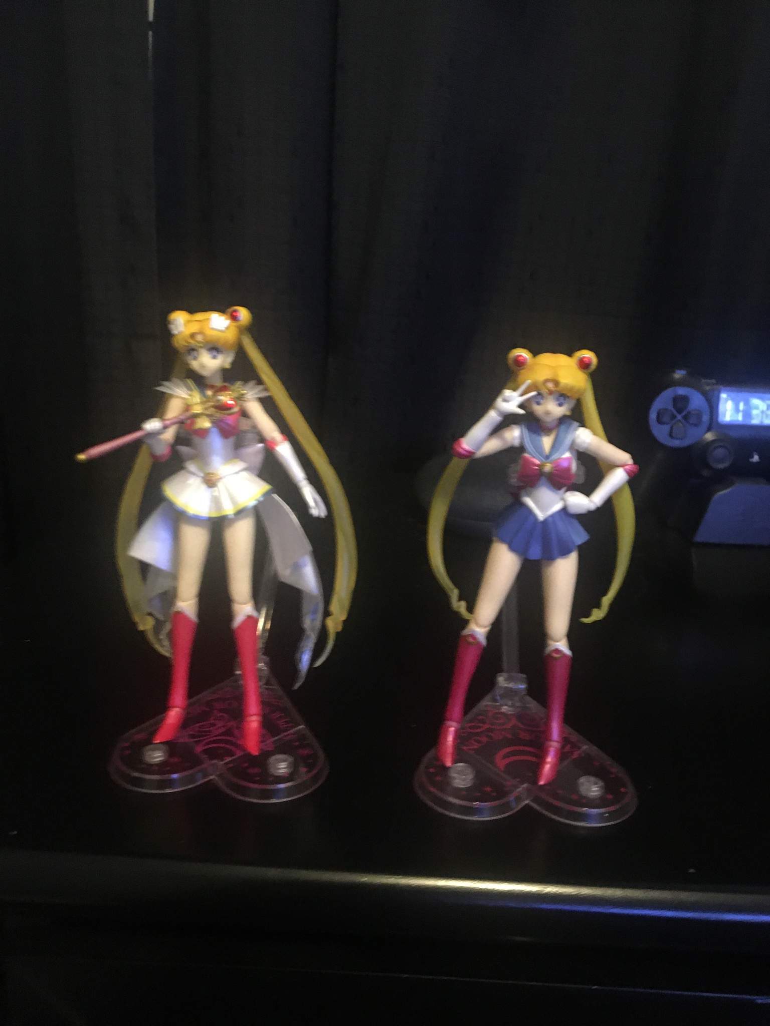 Is it just me or is Super Sailor Moon's ponytails longer than Sailor ...