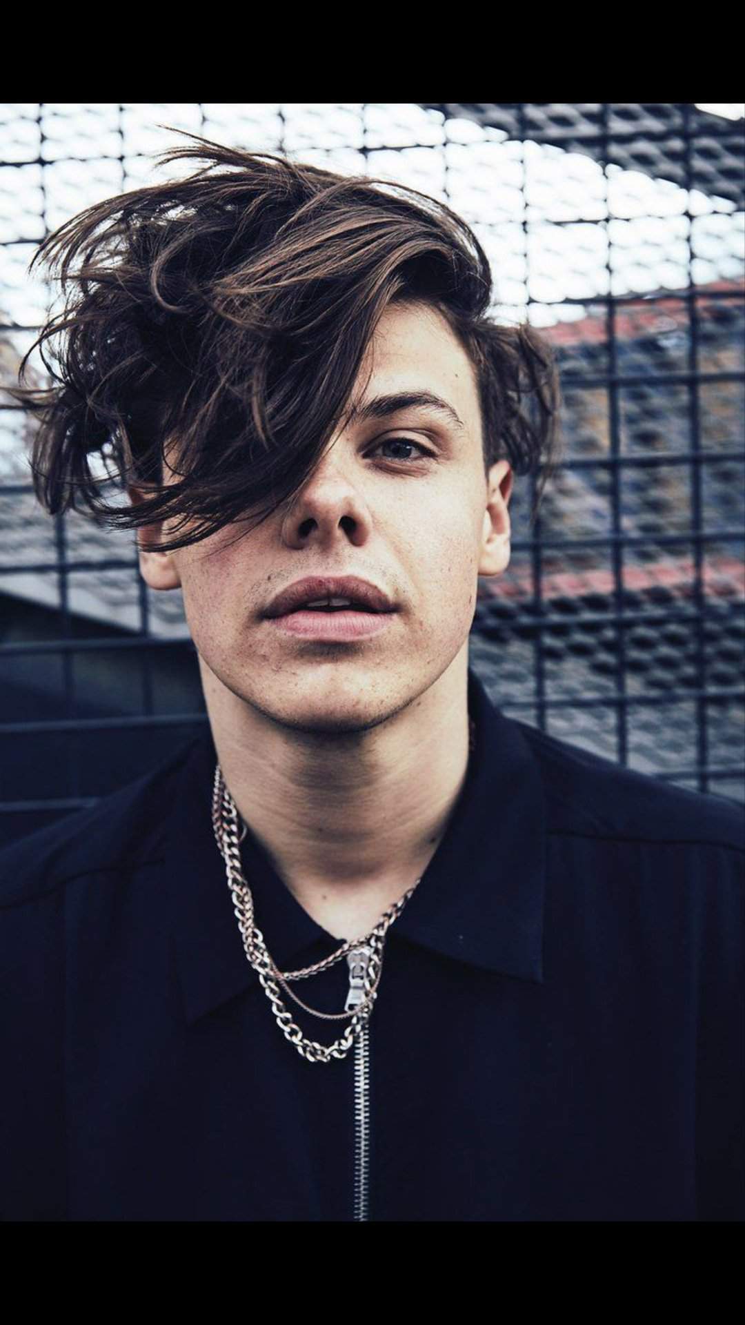 Yungblud | YUNGBLUD Black hearts ♥ Amino