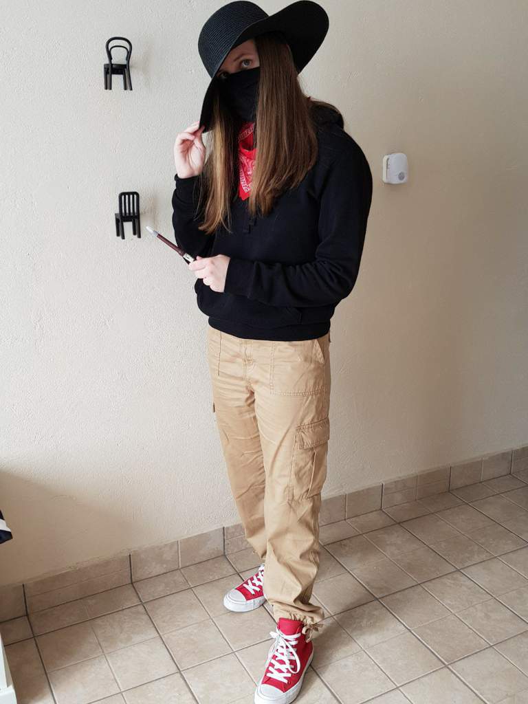 Roblox Cosplay Roblox Amino - roblox khakis with black shoes