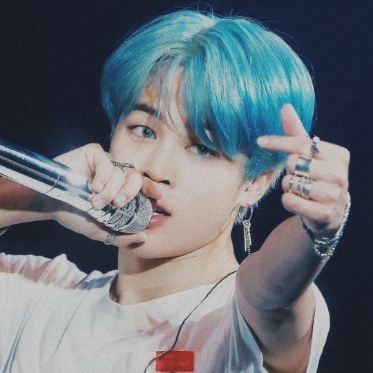 Jimins Favorite Pose (Finger Heart) 💜 | Park Jimin Amino