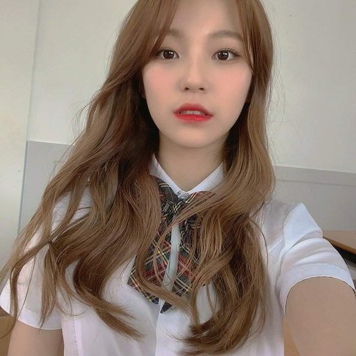 ジホン Fromis 9 Amino ジホン Fromis 9 Amino
