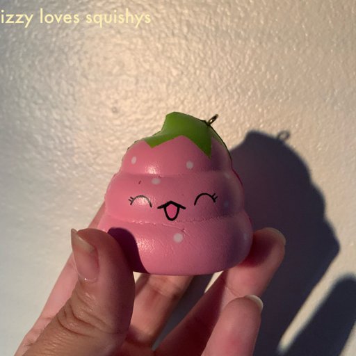 puni maru strawberry crazy poo :) | Squishy Love Amino