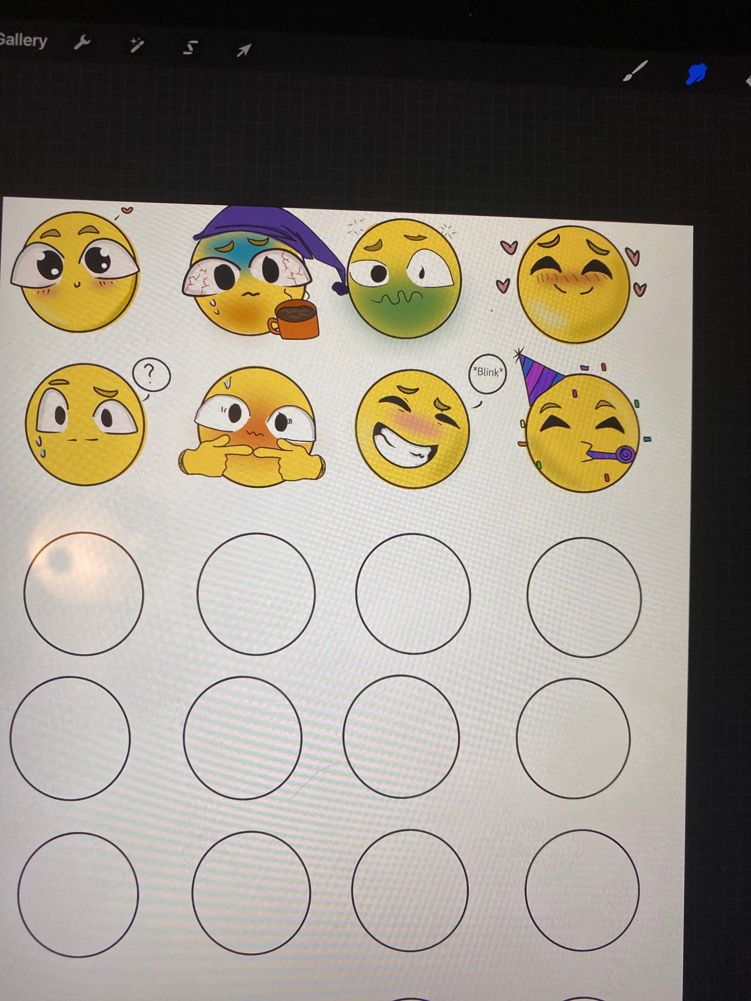 Trying to draw expressions “emojis” | Art Amino