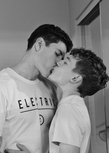 Gay usenet forum