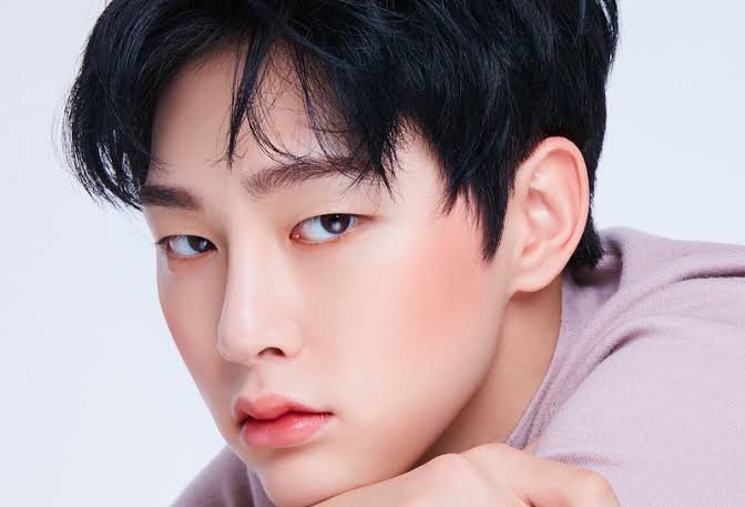 Kwon Hyun Bin cast as lead of new web drama 'Romantic Hacker' | K-Pop Amino