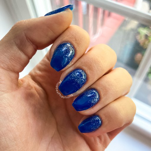 royal blue and silver prom nails