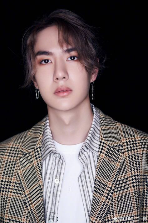 Wang Yibo 💚💚 | K-Pop Amino