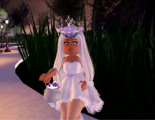 the girl i don t like knows i m the prince roblox royale high