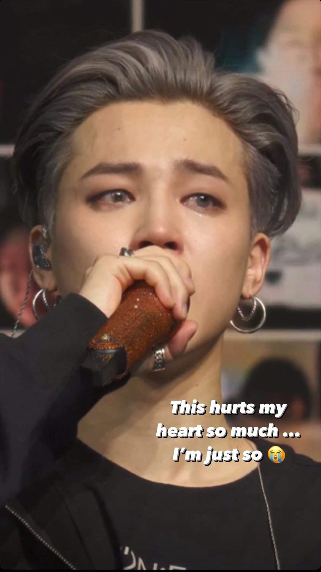 Jimin please don't cry 😭😭 I love you jimin ️😘 ️ | Park Jimin Amino