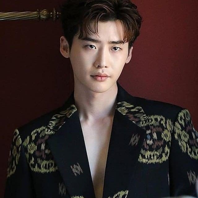 Lee jong suk | K-Drama Amino