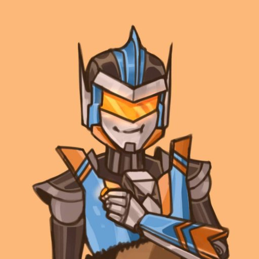 The difference between Blackout and Grindor Transformers Amino