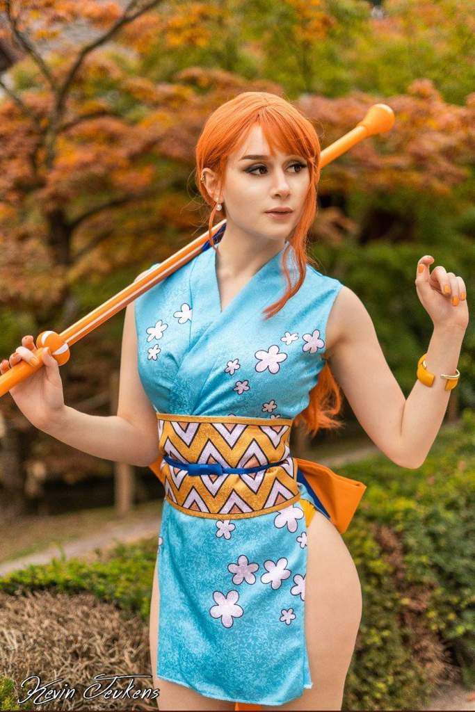 cosplaying Wano Nami....She looks so beautiful in exactly the same outfit o...