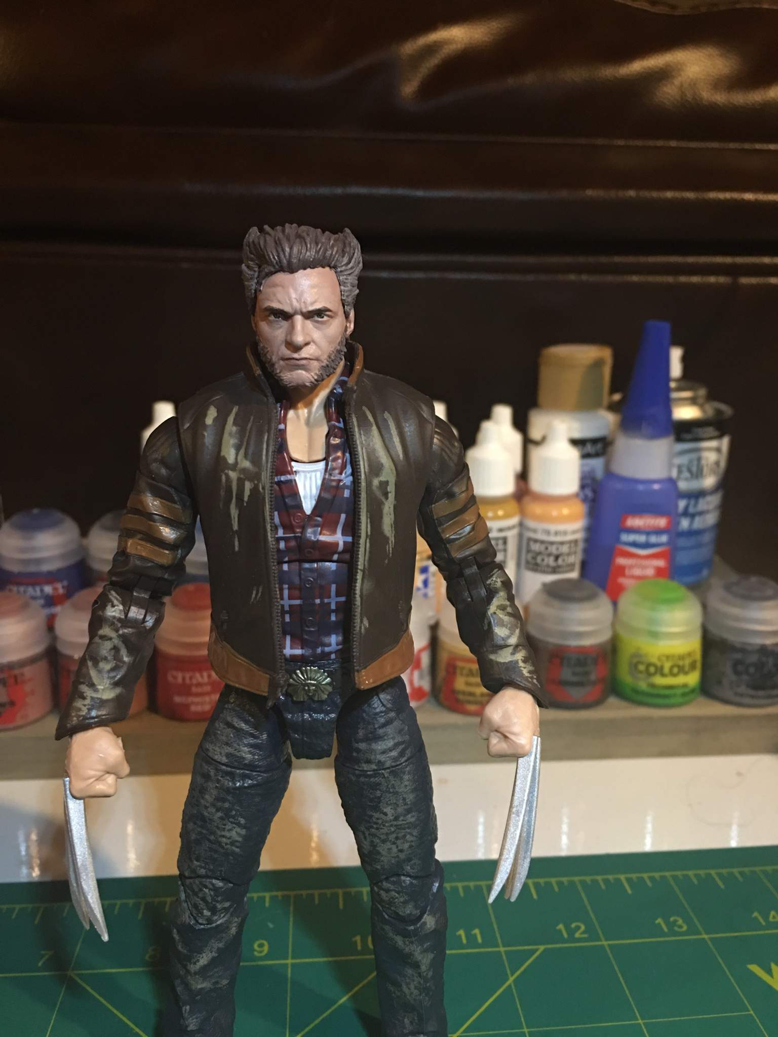 DoFP Logan repaint | Marvel Legends Amino Amino