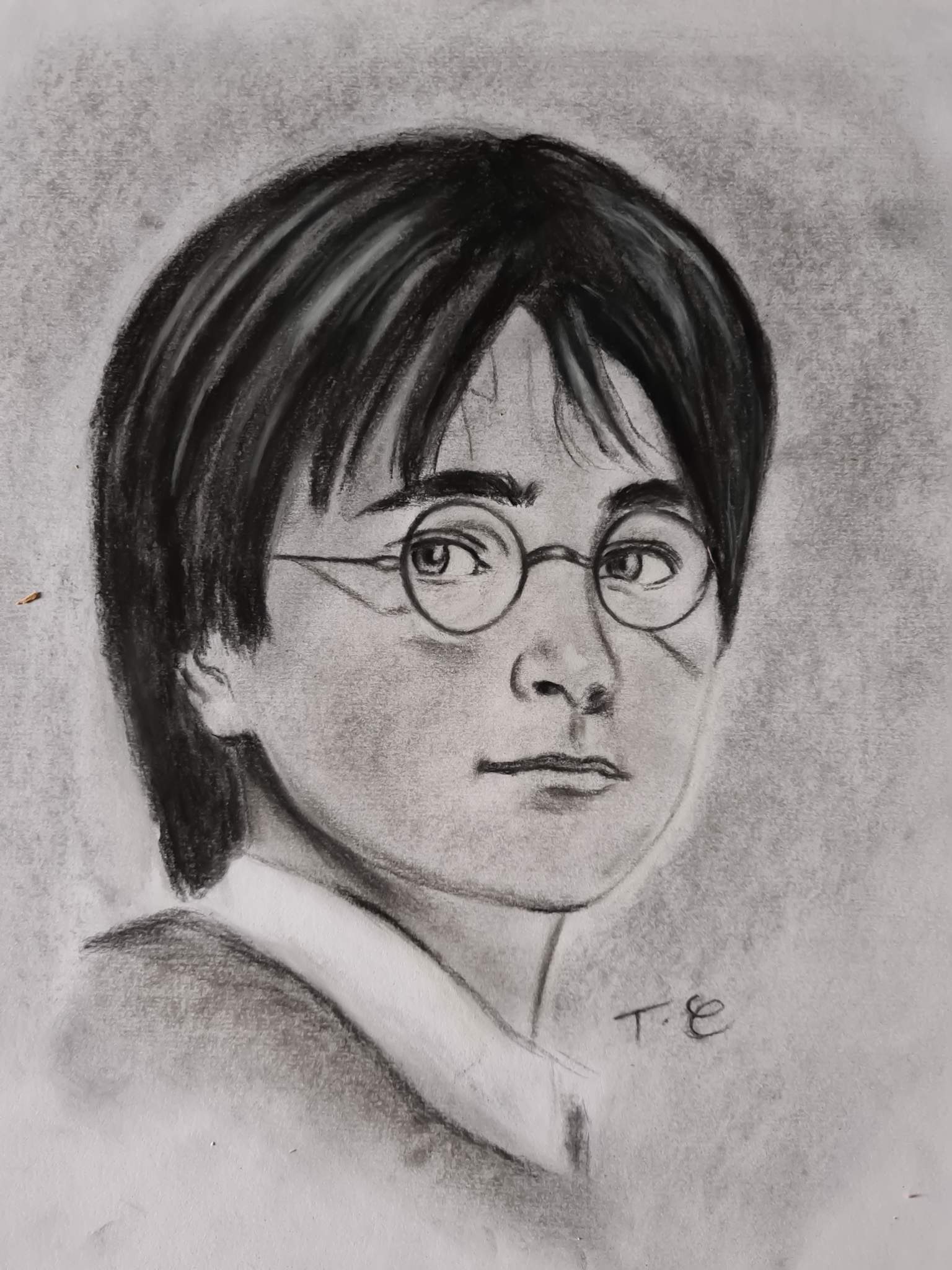 Dessin de Harry Potter réalisé au fusain il y a quelques mois 🤗 | Harry ...