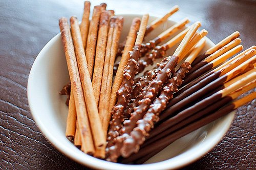 ☂The Pocky Day☂-[BC] Д͜͡е͜͡н͜͡ь͜͡ П͜͡о͜͡к͜͡и͜͡ 

[C]ꕥВ Японии и Южной Корее 11 ноября отмечают интересный неофициальный п