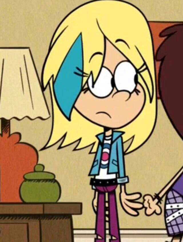 Sam Loud House Barefoot