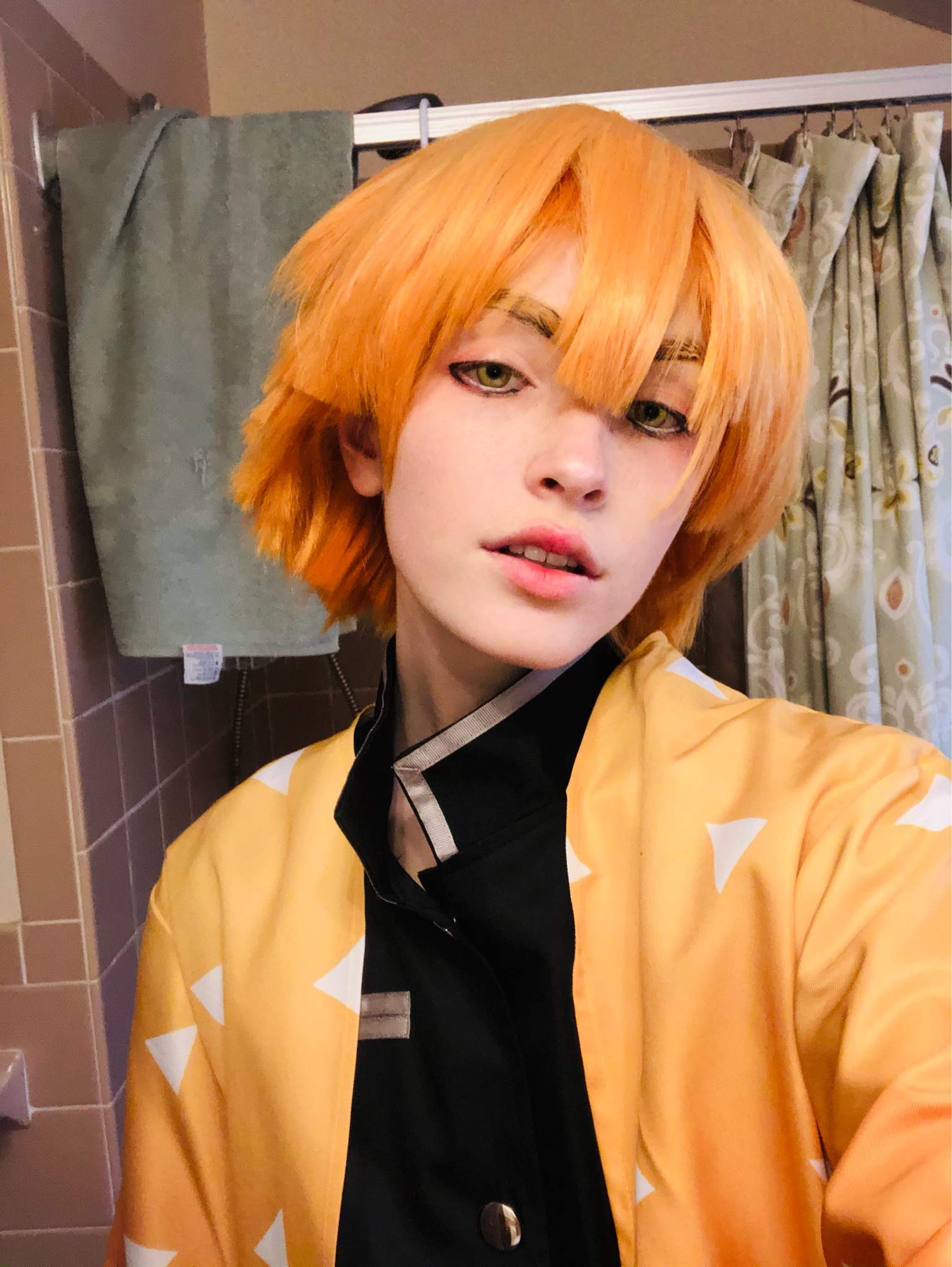 ⚡️Zenitsu Agatsuma cosplay⚡️ | young cosplayers Amino